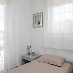 Malibu Villa *