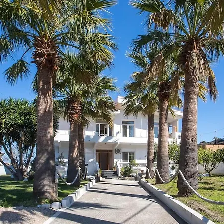 Malibu Villa Kremastí