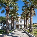 Malibu Villa Kremastí